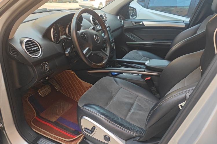 Used Mercedes-Benz M-Class 2010 ML 300 4MATIC Left Front Seat