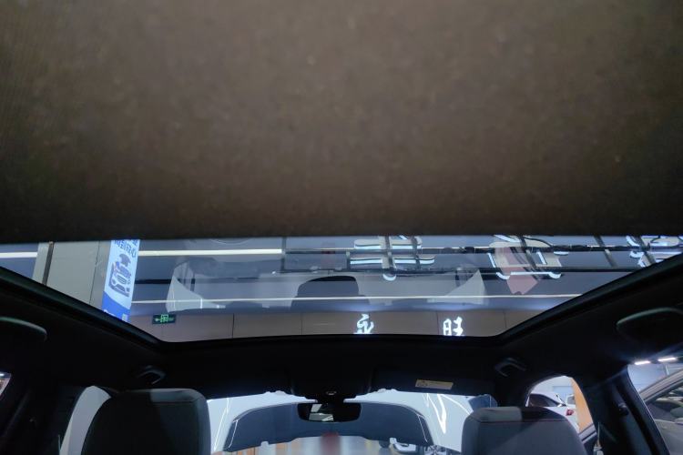 Used Land Rover Discovery Sport 2020 249 PS R-Dynamic Performance Edition Headliner