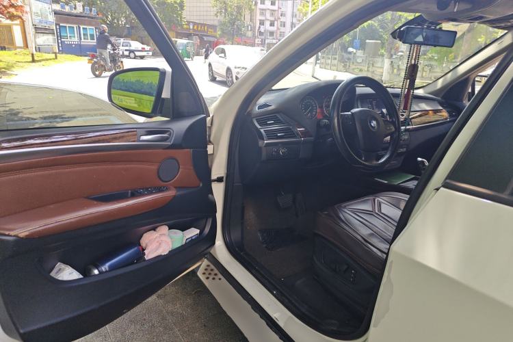 Used BMW X5 2011 xDrive35i Leading Model
