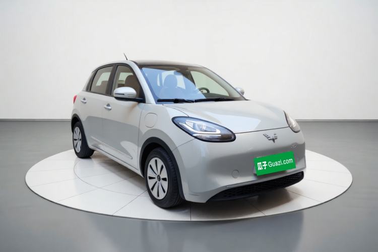 Used Wuling Bingo 2023 203km Light Edition Front Right 45 Deg