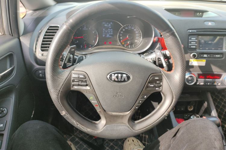 Used Kia K3S 2014 1.6L Automatic DLX Steering Wheel