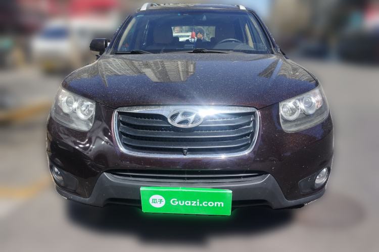 Used Hyundai Santa Fe Classic 2011 2.4 Comfort Edition 7-Seater Two-Wheel Drive Front