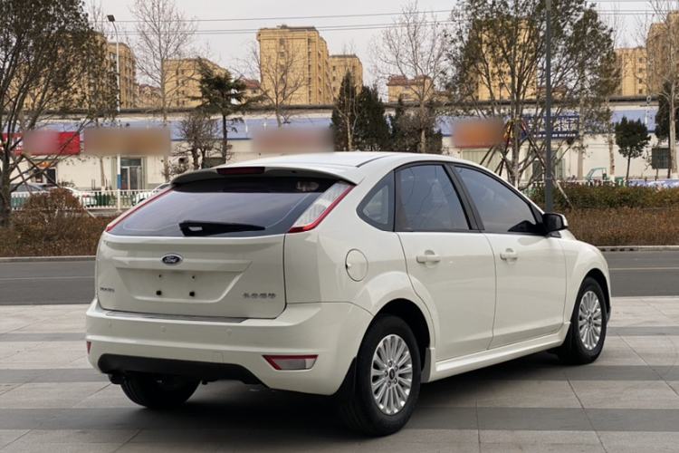 Used Ford Focus 2013 Hatchback Classic 1.8L Manual Fashion Edition