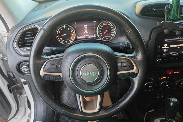 Used Jeep Renegade 2017 180T Automatic Smart Version