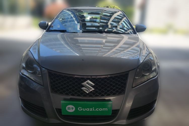 Used Suzuki Kizashi 2010 2.4L Two-Wheel Drive Standard Edition
