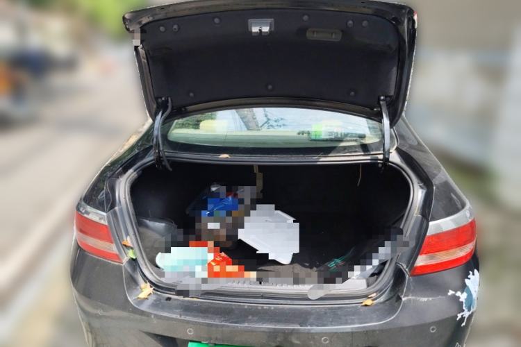 Used Buick GT 2013 GT 1.6L Automatic Fashion Edition Trunk