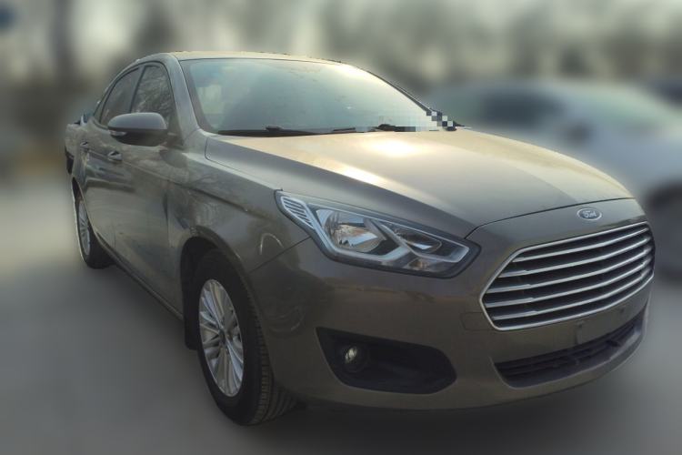 Used Ford Escort 2015 1.5L Automatic Comfort Edition Front Right 45 Deg