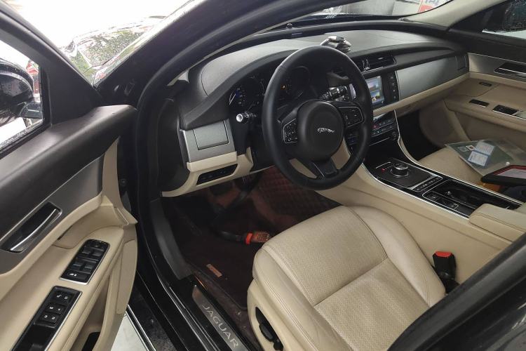 Used Jaguar XFL 2017 XFL 2.0T 200PS Luxury Edition