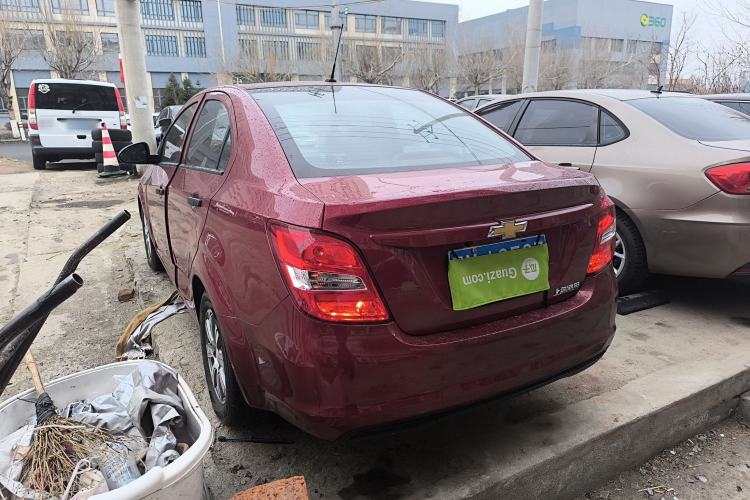 Used Chevrolet Aveo Sonic 2014 Sedan 1.4SL AT Fashion Edition Exterior 2