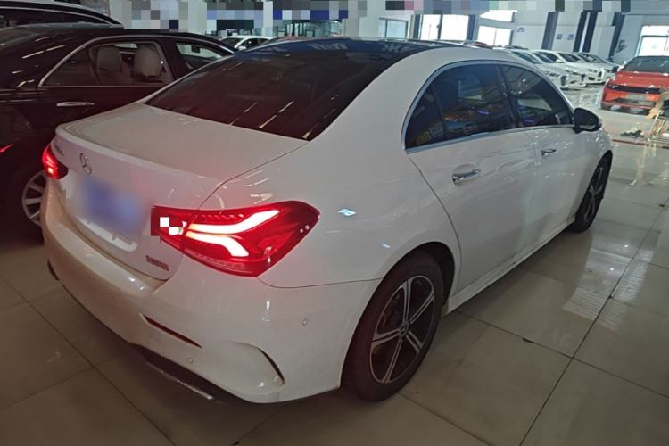 Used Mercedes-Benz A-Class 2022 Revised Version A 200 L Sport Sedan Fashionable Style