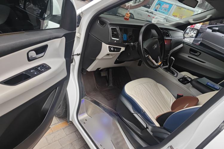 Used Huasong 7 2017 2.0T Automatic Elite Edition