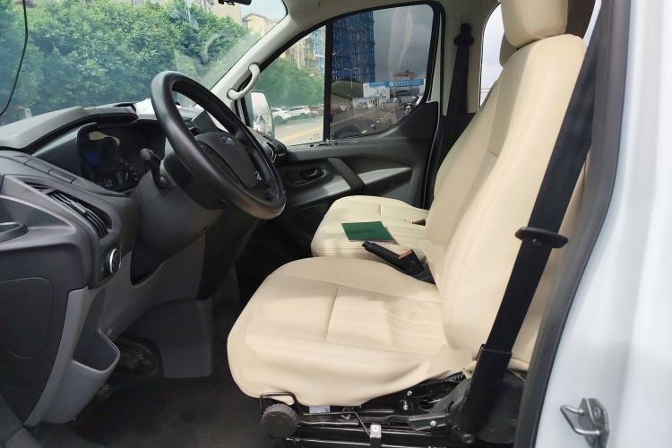 Used Ford Transit 2019 2.0T Diesel Multi-Purpose Commercial Vehicle Mid-Drive Mid-Roof 6-Seater China VI Standard Left Front Seat