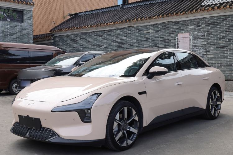 Used XPeng MONA M03 2024 620 with Ultra-Long Range