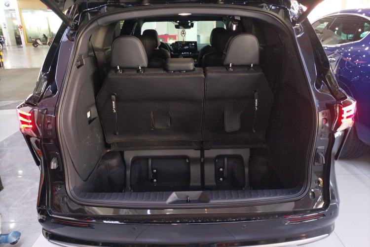 Used Toyota Sienna 2024 2.5L Hybrid Four-Wheel Drive Prestige Edition