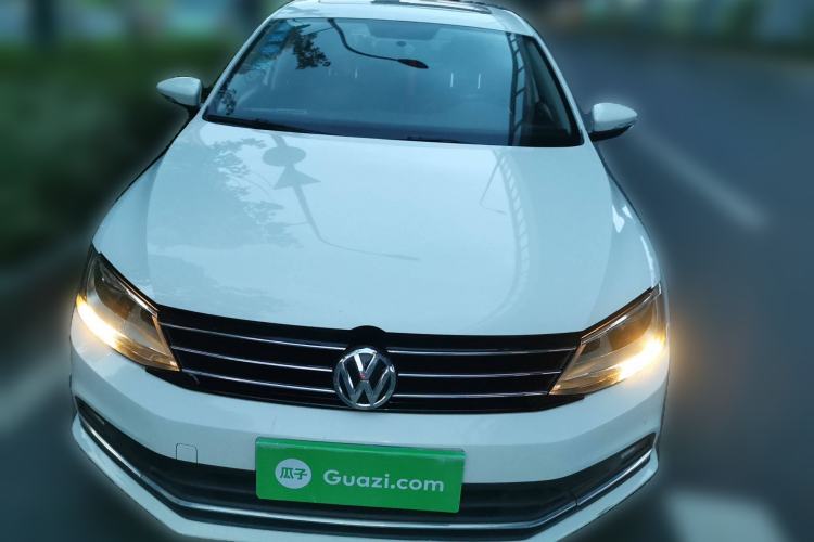 Used Volkswagen Sagitar 2017 230TSI Automatic Comfort Version