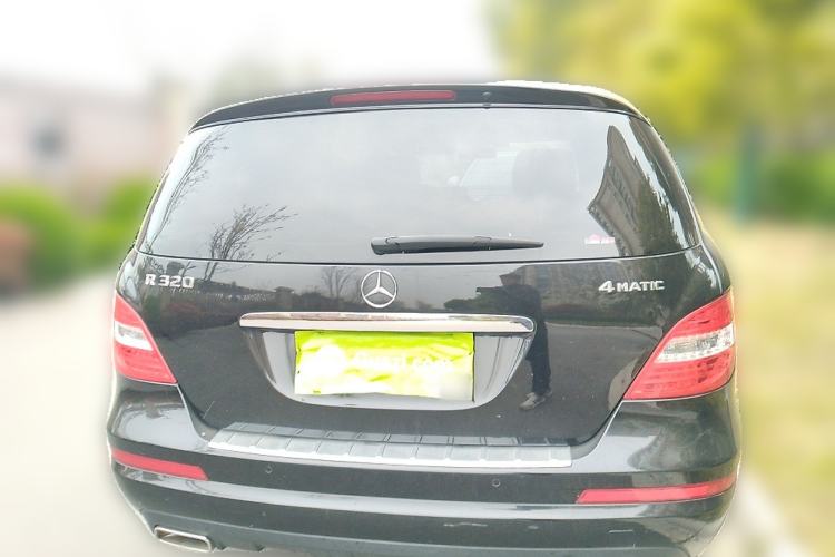 Used Mercedes-Benz R-Class 2017 R 320 4MATIC Business Edition Prestige Model
