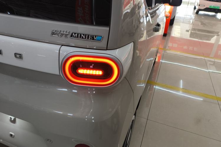 Used Wuling Hongguang MINIEV 2024 3rd Generation 215km Youth Edition