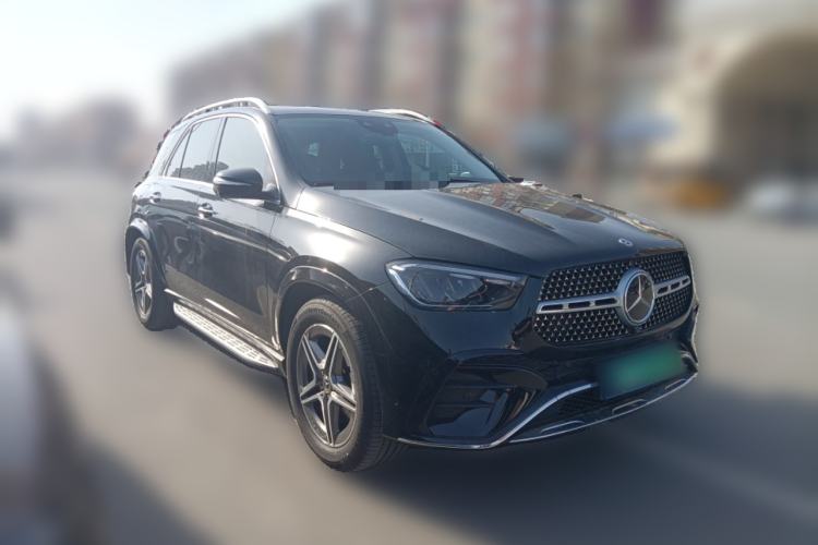 Used Mercedes-Benz GLE 2024 GLE 450 4MATIC Stylish Model Front Right 45 Deg