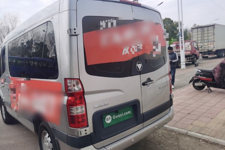 Used Foton Toano 2023 2.0T Manual Urban Version Short Wheelbase Low Roof with Single Rear Tire Available in 5/6/9-Seater Configurations
