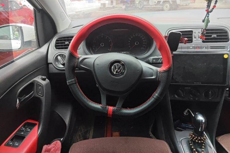 Used Volkswagen Polo 2018 1.5L Automatic Advanced Driving Model Steering Wheel