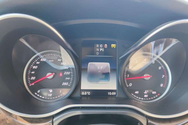 Used Mercedes-Benz V-Class 2016 V 260 L Prestige Extended Edition Instrument Cluster