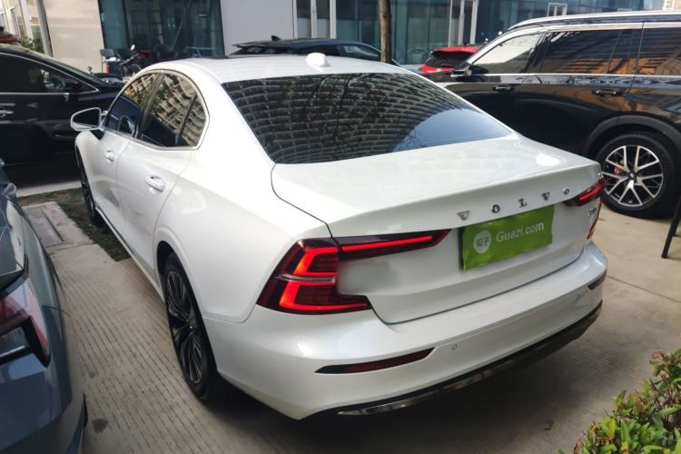 Used Volvo S60 2025 B4 Zhiyuan Luxury Edition
