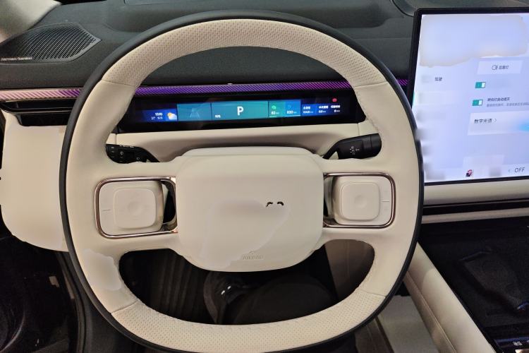 Used Lynk & Co 900 2025 2.0T Ultra
