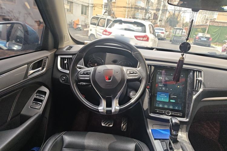 Used Roewe RX5 2016 20T Two-Wheel Drive Automatic Internet Smart Edition