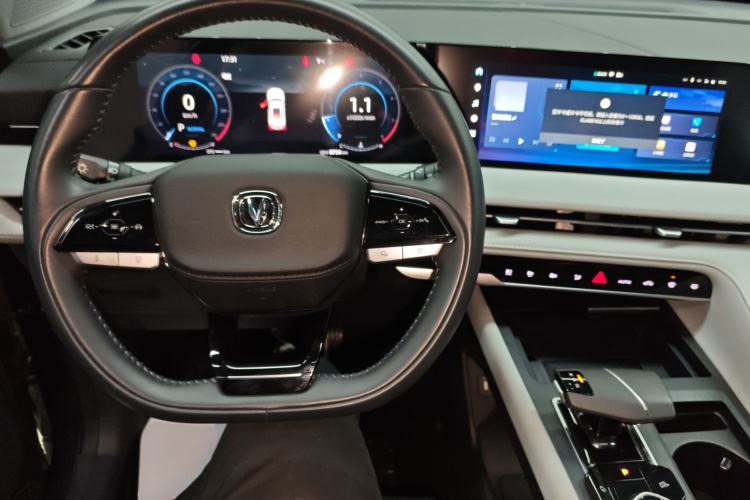 Used Changan CS75 PLUS 2024 3rd Generation Champion Edition 1.5T Intelligent Drive Dynamic Model