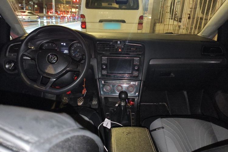 Used Volkswagen Golf 2014 1.6L Manual Fashion Edition