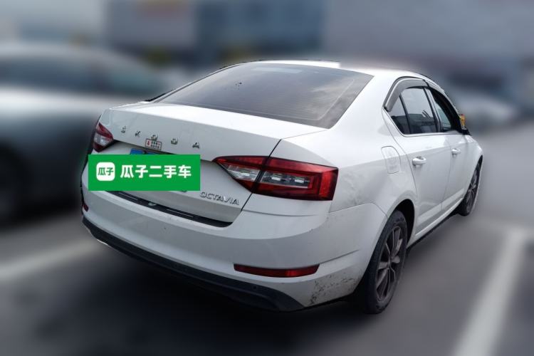 Used Skoda Octavia 2022 1.5L Manual Comfort Edition Rear Right 45 Deg