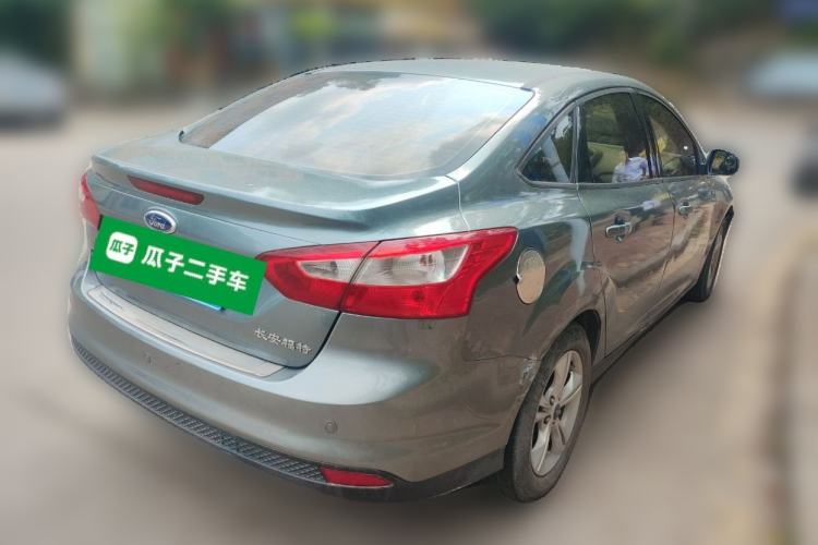 Used Ford Focus 2012 Sedan 1.6L Automatic Fashion Edition
