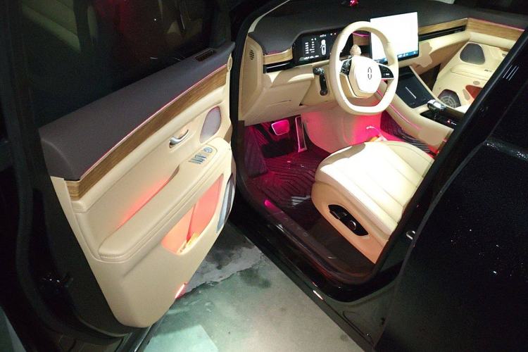 Used Hima AITO M7 2024 1.5T Intelligent Driving Rear-Drive Pro Version 5 Seats
