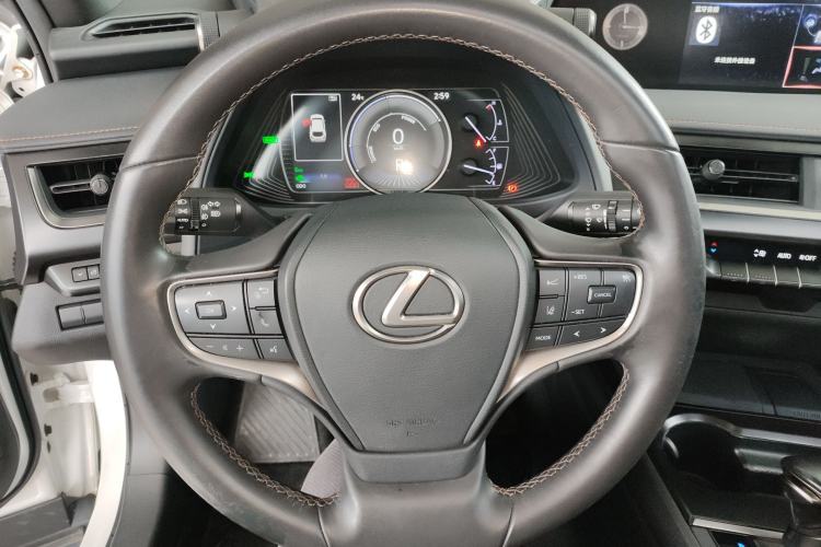 Used Lexus UX 2020 260h Explore & Adventure Edition Steering Wheel