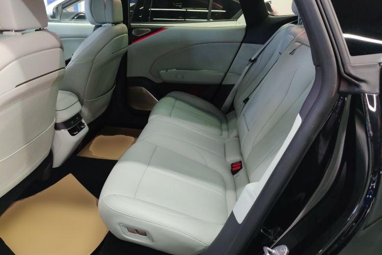 Used Zeekr 007 2025 Four-Wheel Drive Intelligent Driving Version 75 kWh Interior 4