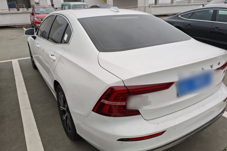Used Volvo S60 2023 B4 Zhiyi Luxury Edition Rear Left 45 Deg