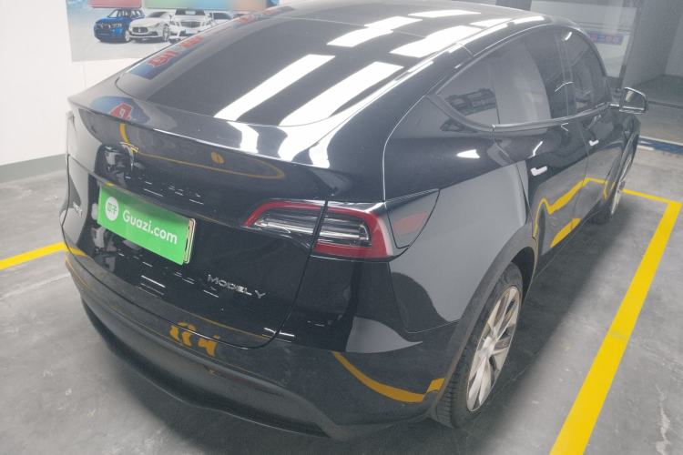Used Tesla Model Y 2022 Rear-Wheel-Drive Version
