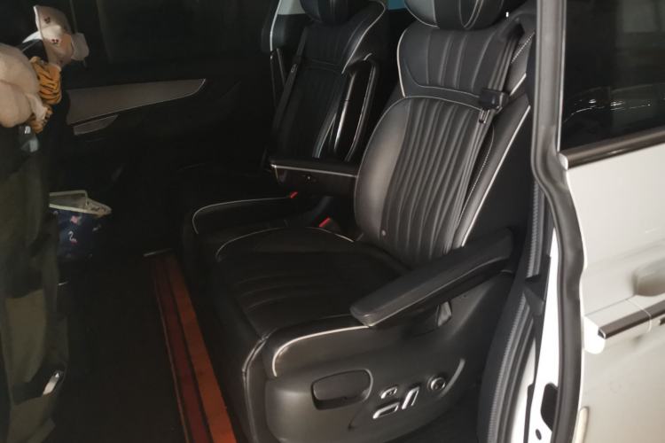 Used Roewe iMAX8 2021 400TGI Supreme Series Prestige Edition