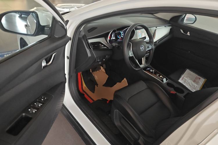 Used Changan Eado New Energy 2022 EV460 Smart Ride-Hailing Edition – Lithium Iron Phosphate