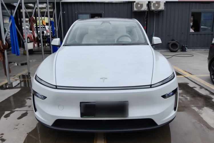 Used Tesla Model Y 2025 Rear-Wheel-Drive Version
