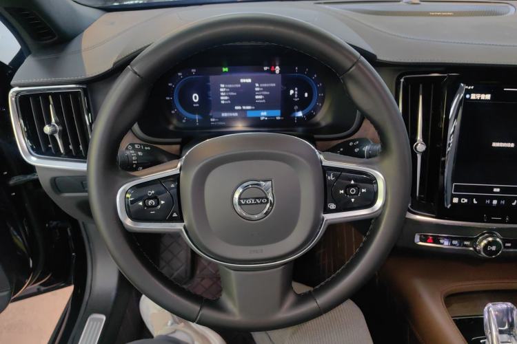 Used Volvo S90 2023 B5 Zhiyuan Luxury Edition
