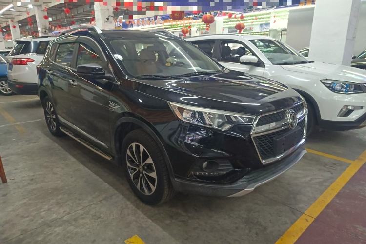 Used Dongfeng Fengdu MX5 2016 2.0L Automatic Flagship Edition
