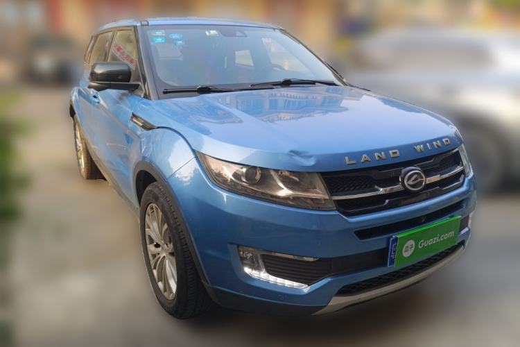 Used Land X7 2015 2.0T Panoramic Prestige Edition Front Right 45 Deg