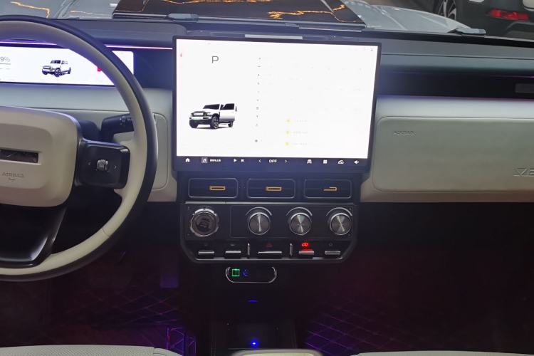 Used iCAR V23 2025 501 Four-Wheel Drive Advanced Version Interior 4