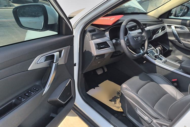 Used Geely Auto Emgrand X7 Sport 2021 Million Edition 1.8TD DCT Two-Wheel Drive Comfort Model Driver Seat