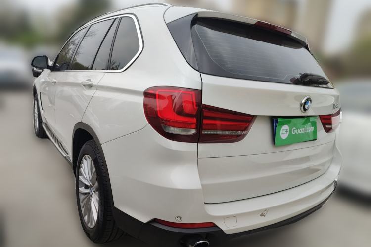 Used BMW X5 2014 xDrive35i Leading Model Rear Left 45 Deg