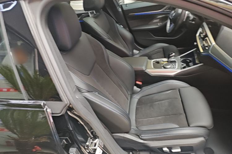 Used BMW 4 Series 2022 425i Gran Coupe M Sport Night Edition Right Front Seat