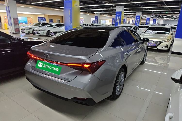 Used Toyota Avalon 2024 Dual-Motor 2.0L Luxury Edition
