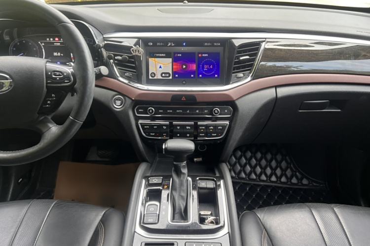 Used GAC Trumpchi GS8 2017 320T Two-Wheel Drive Luxury Smart Connectivity Version (7 Seats)