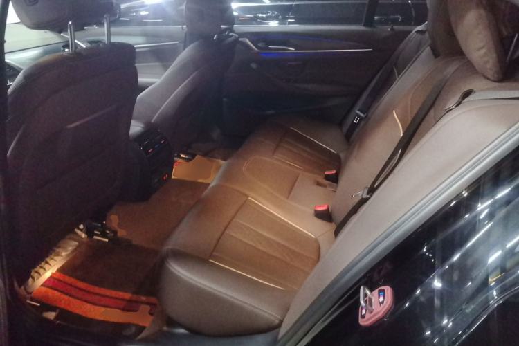 Used BMW 5 Series 2021 530Li xDrive M Sport Package Left Rear Seat